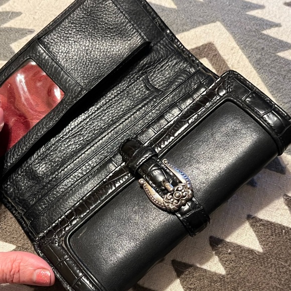 Retro Brighton Large Black Leather Crossbody purse Wallet Buckle Heart Details. - Picture 15 of 16